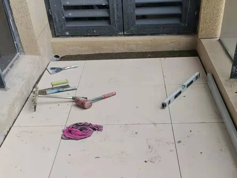 生活陽臺墻面需要貼磚嗎,大多數人都不