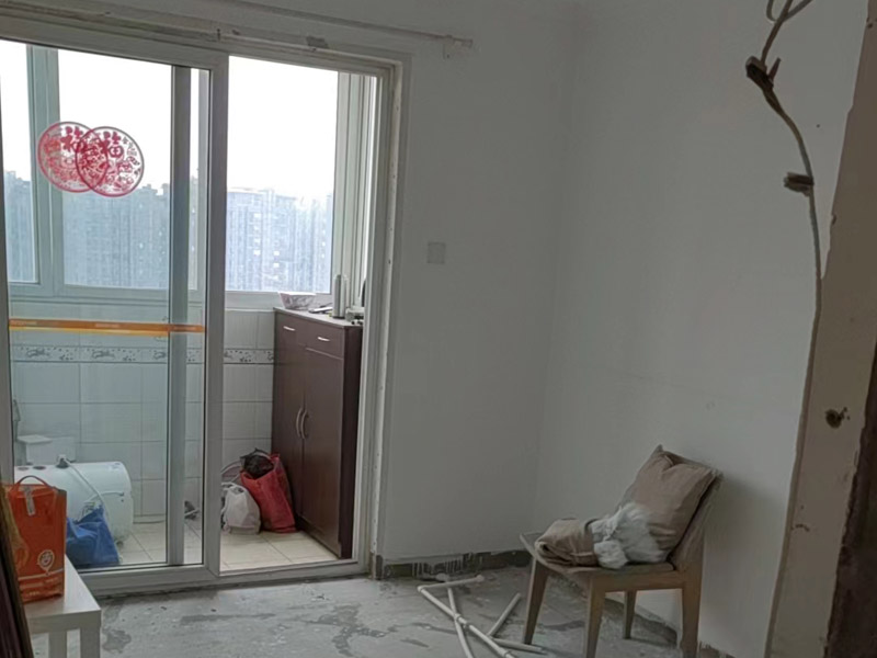 陽臺墻面瓷磚哪種規(guī)格好